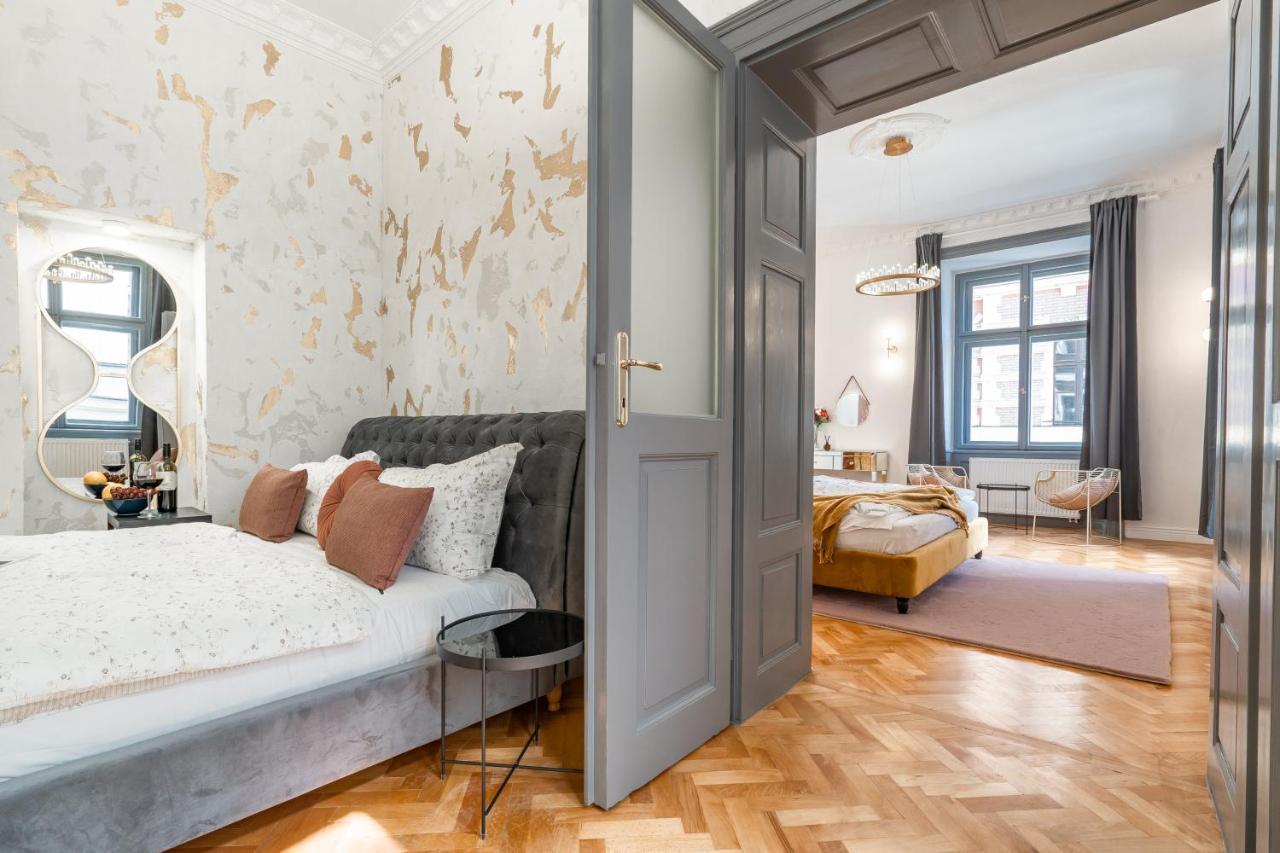 Daire Emperor Castle View Prag