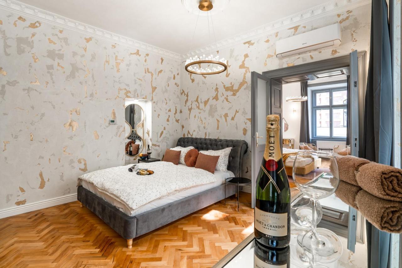 Daire Emperor Castle View Prag